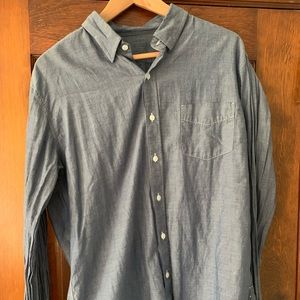 J Crew - Mens Chambray button down slim fit shirt size Large